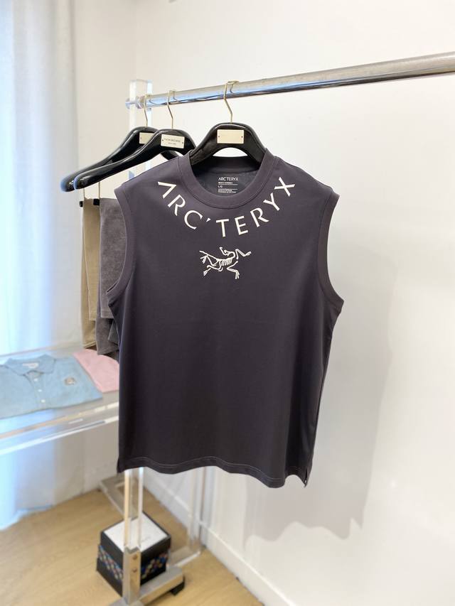 Arc'teryx, 2025 new vest T-shirt, handsome and fashionable, top-grade printed ru