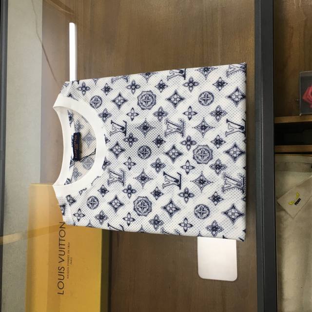 New LV 25 Spring and Summer new short-sleeved casual hollow mesh cotton short-sl