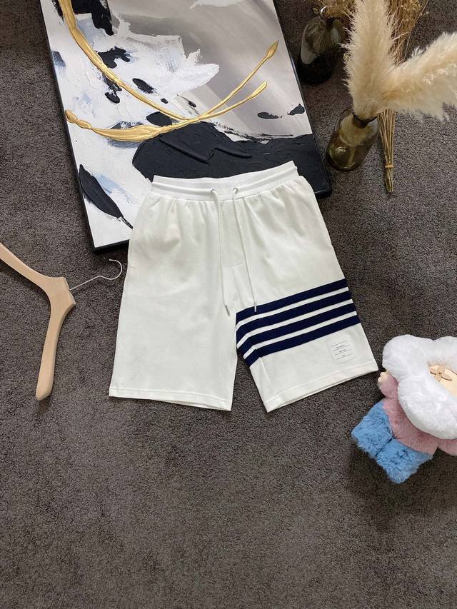 Street Ss Spring and Summer Four Stripes Latest Stickman Shorts Series Restored