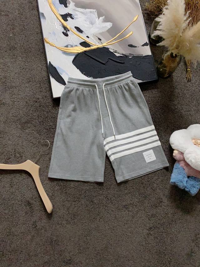 Street Ss Spring and Summer Four Stripes Latest Stickman Shorts Series Restored