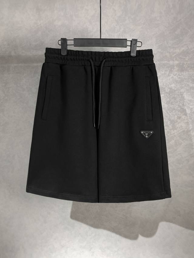High quality Prada triangle label shorts Triangle iron label on the front Fabric