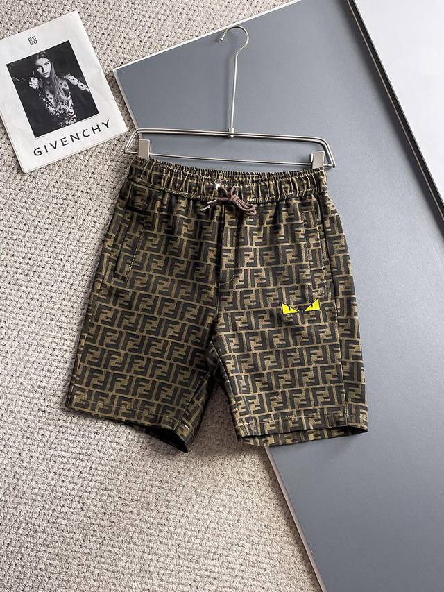 Fendi three-label complete 2025 summer new men's casual shorts, high-end custom