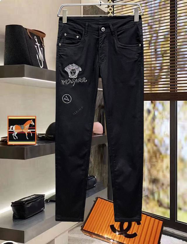 Mainly recommended. Long-term stock. High-quality Versace official website high-