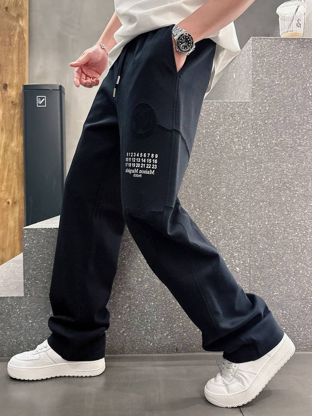 Margiela's top-quality 2025 spring and summer new casual pants! Available on the