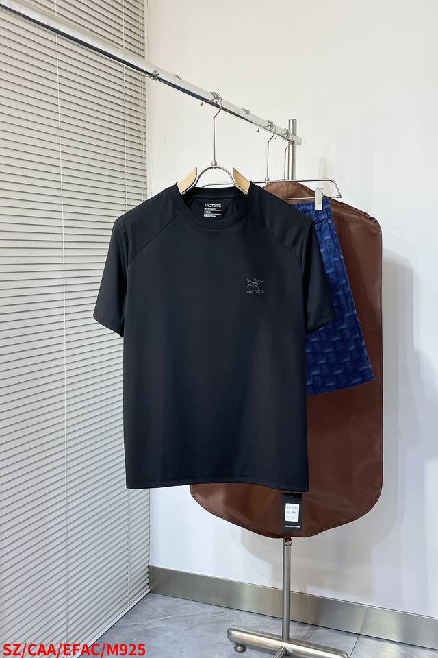 M925 Sz Arc'teryx 2025Fw Spring/Summer new round neck T-shirt, three-dimensional