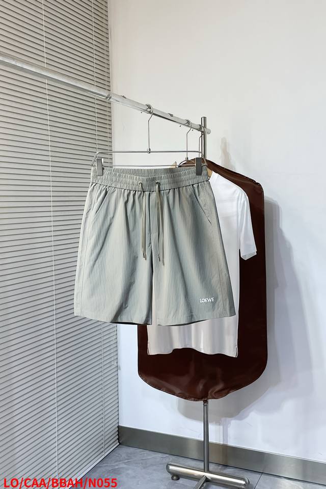 N055 Loloewe, the latest men's casual top with an invincible shape! A style that
