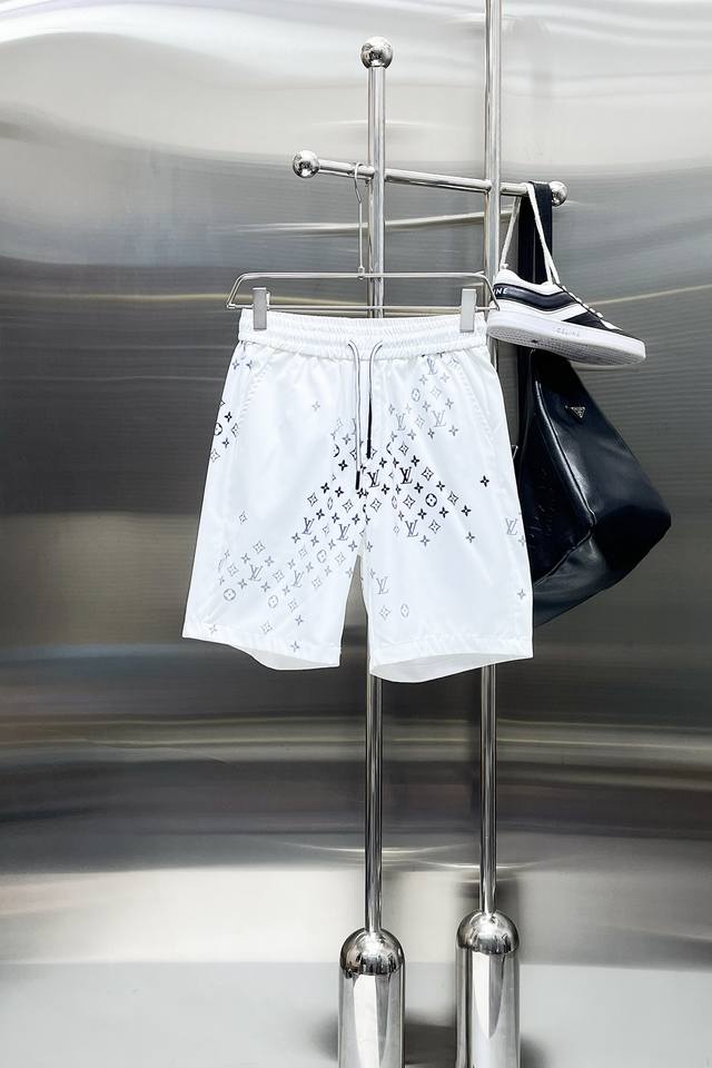 Louis Vuitton Lv three-label complete 2025 summer new men's casual shorts, high-