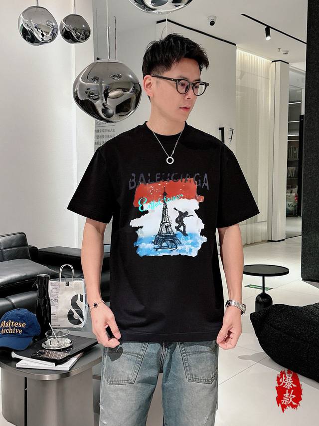 Balenciaga. Printed 2530 Spring and Summer new fashion round neck short sleeves,