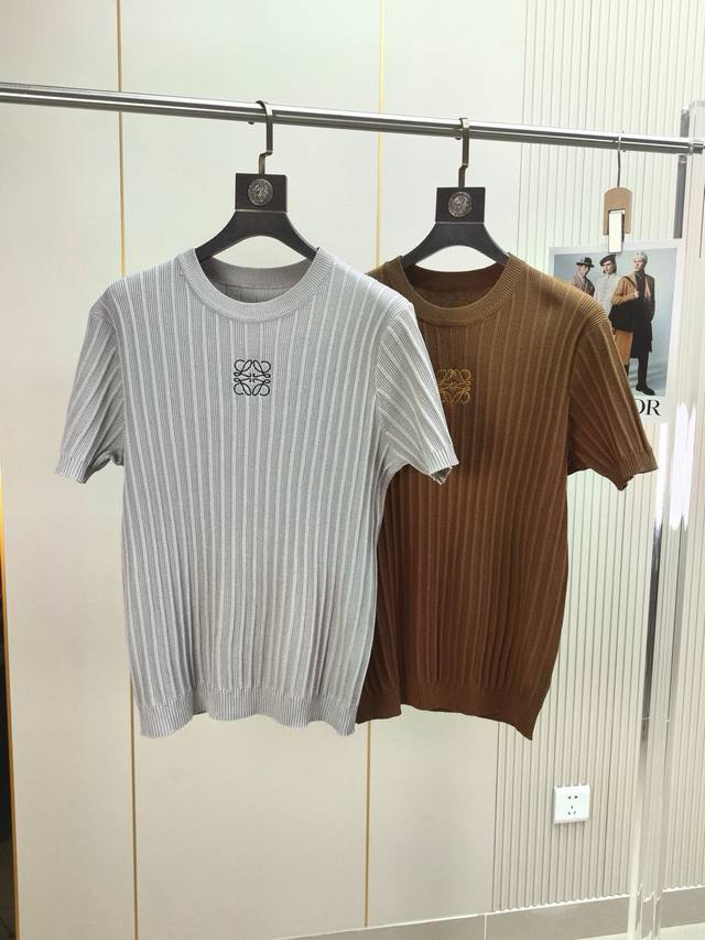 Loewe. 2025 Spring and Summer new men's lapel short-sleeved T-shirt Made of comb