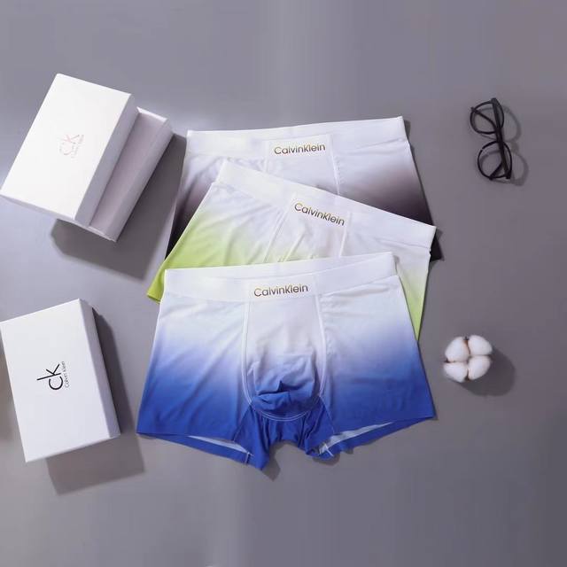 New product! Calvin Klein Ck Calvin Klein boutique boxed men's underwear! Trendy