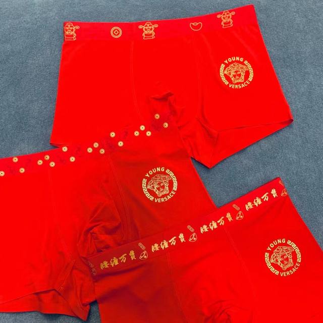 Versace's latest version is popular, classic Medusa series! Fashionable men's un