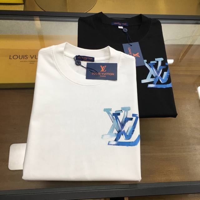 New LV 2025 Spring and Summer First Counter Latest Short-sleeved Round Neck T-sh
