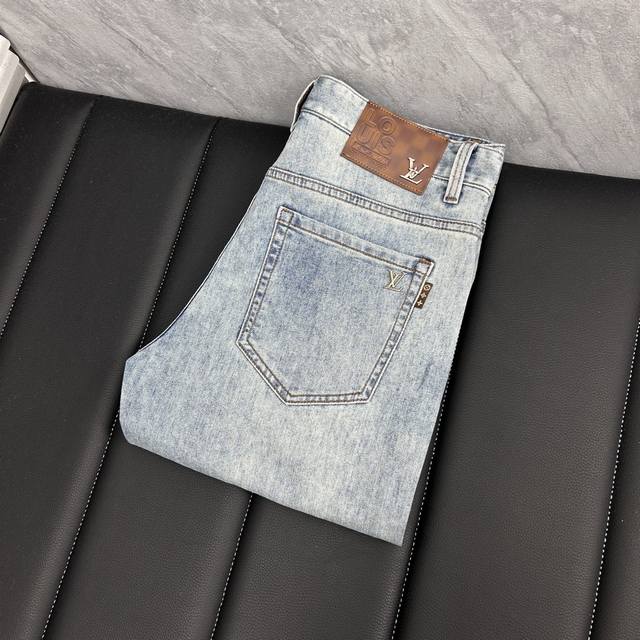 Lv The latest jeans of 2025. No pressure to enter the store. Hot-selling models