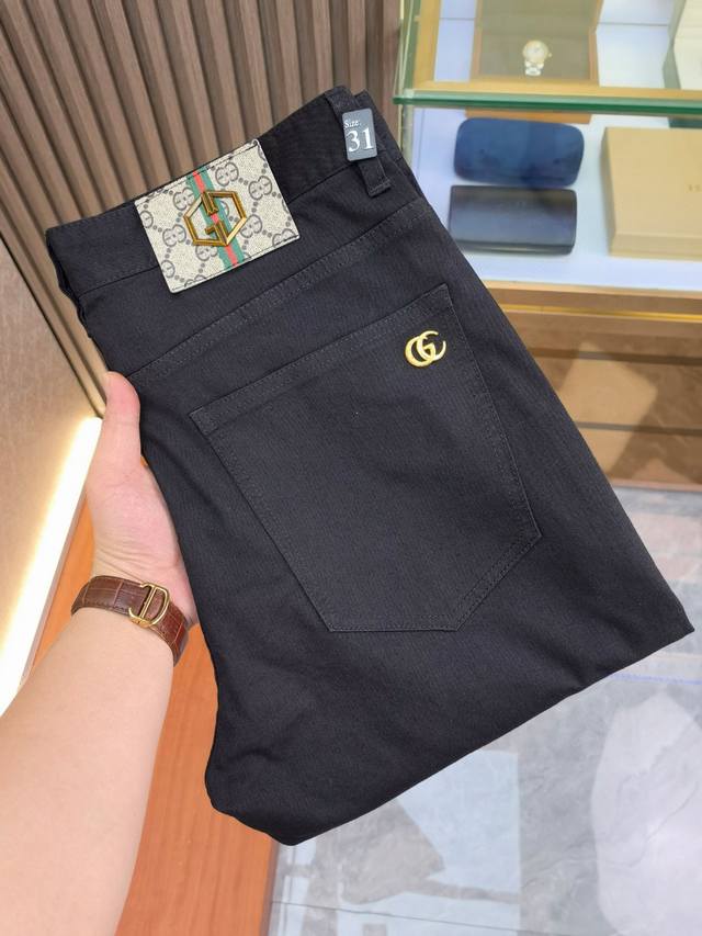 Gucci new arrival 2630 New Year's hot new products are available at the counter.