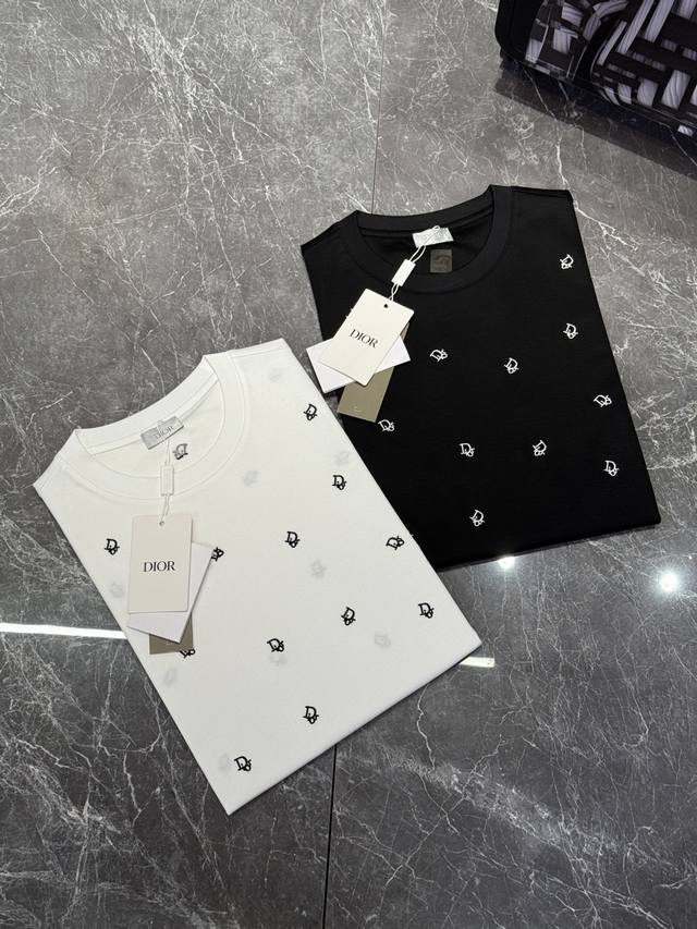 Short-sleeved Dio*R 25Ss new spring and summer round neck T-shirt. Full of heavy