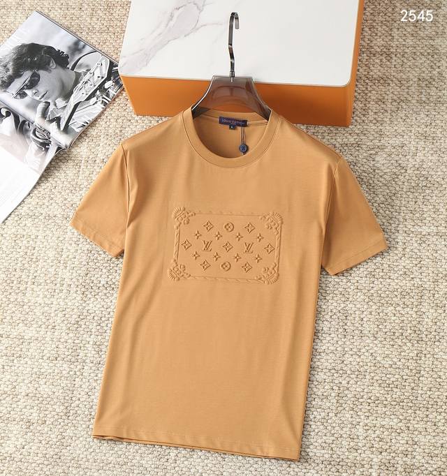 Lv-2025 latest fashion simple short-sleeved T-shirt is famous for its simple and