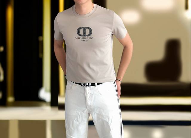 Dior 2025 Spring European Counter New Top Original Fashion Casual Half-Sleeve Ba