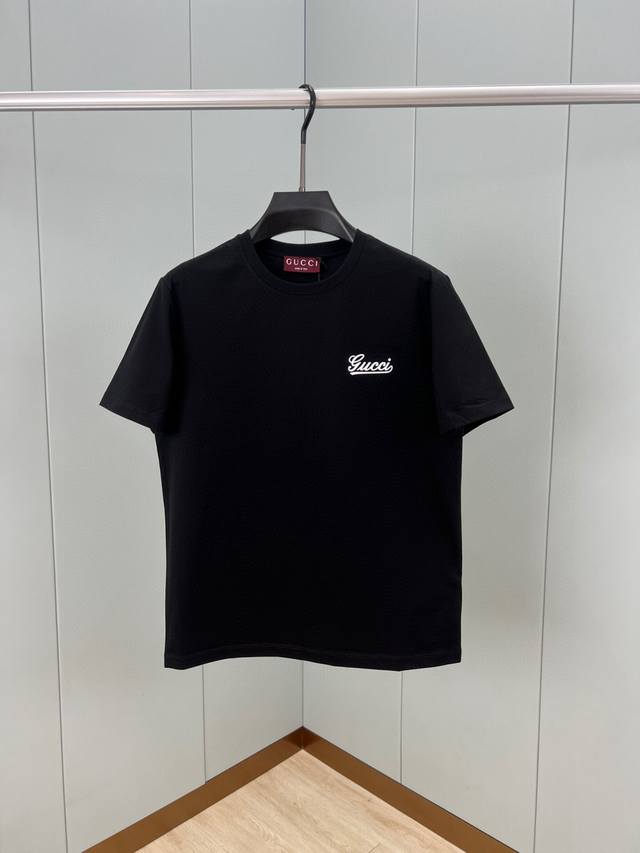 Gucci 25 Spring/Summer new product, short-sleeved T-shirt with three-dimensional