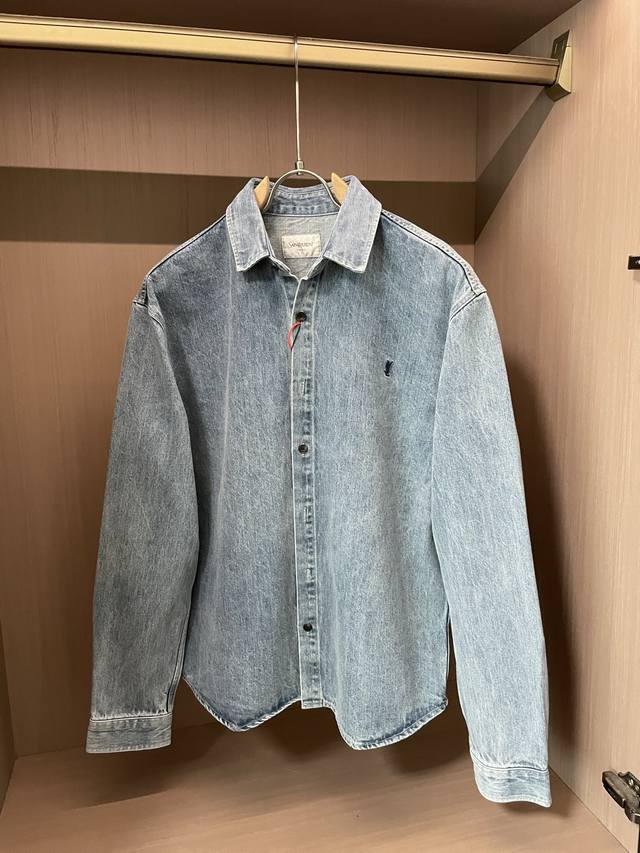 Ysl light blue denim shirt, classic lapel + old wash, with a retro and relaxed f