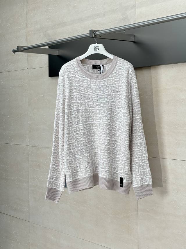 Fendi* Fendi 25 new solid color round neck pullover wool sweater Made of custom-