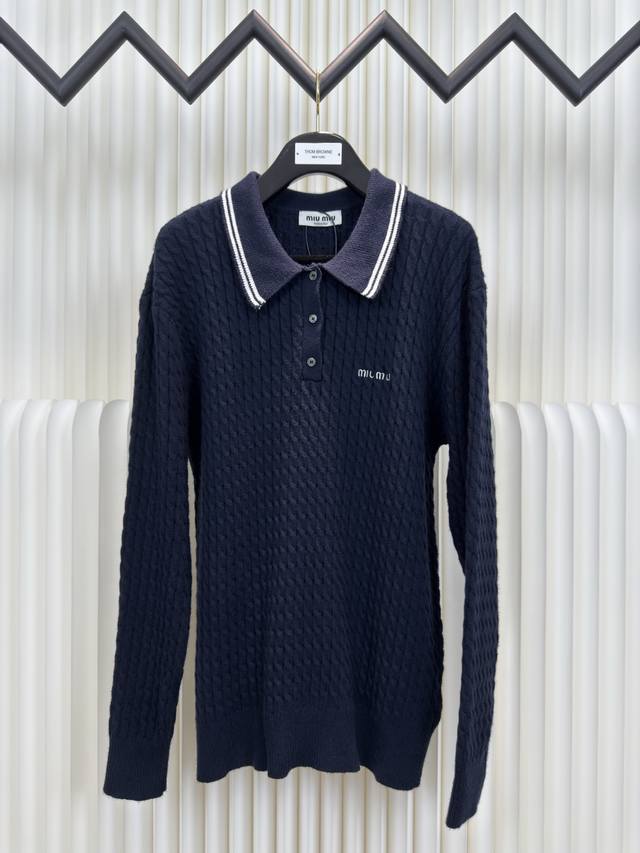 Miumiu embroidered lapel knitted polo shirt Made of cashmere wool, this wool is