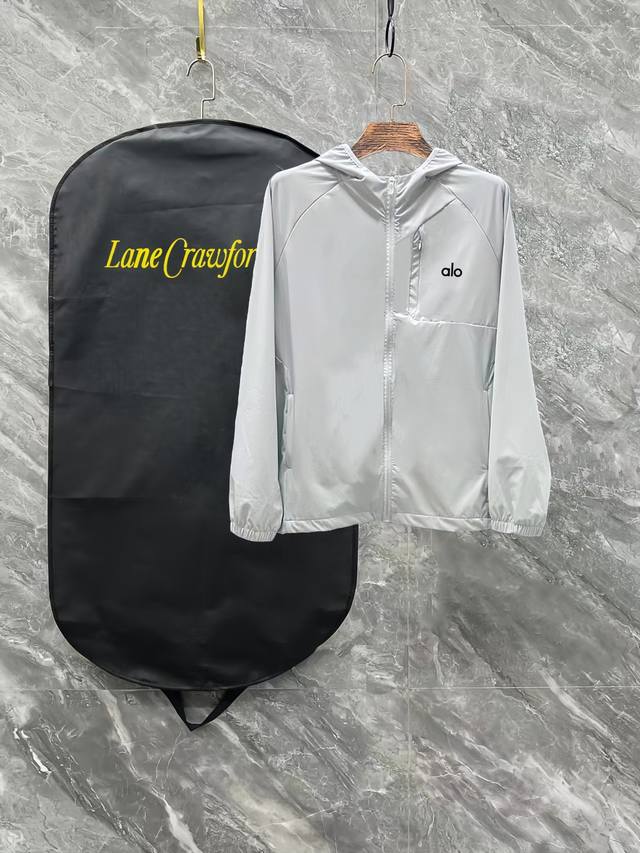 New high version Alo Training series new! Men's and women's hooded sports jacket