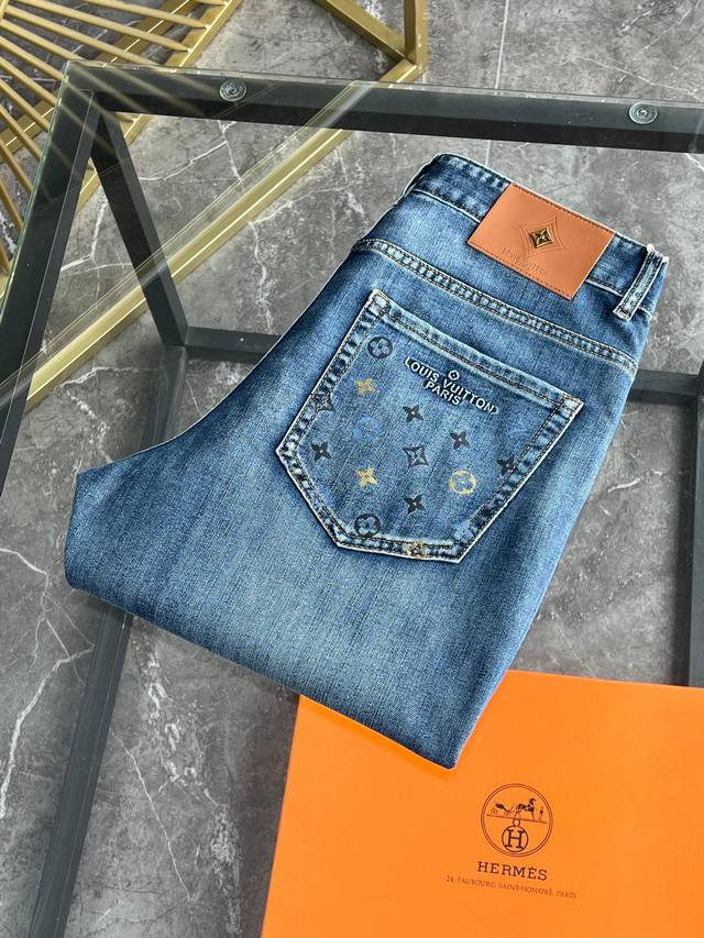 Lv new style coming 2630 New Year's hot new products are available at the counte