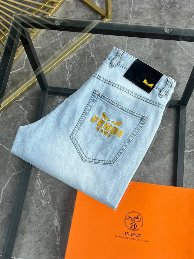 Fendi new style is coming 2630 New Year's hot new products are available at the