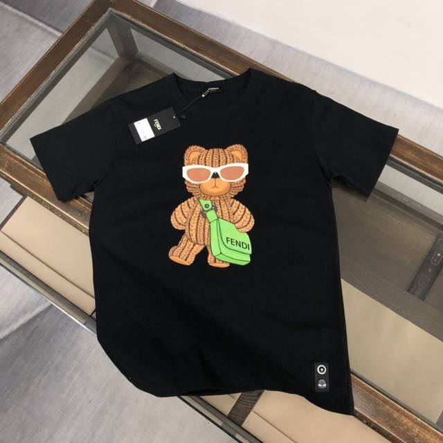 Fendi's new cotton T-shirt from the counter series! Brand new design inspiration