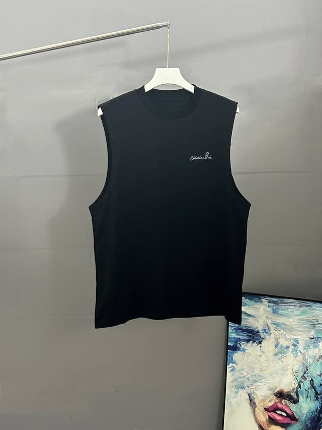Dior 2025 Spring/Summer Classic Printed Round Neck Short Sleeve T-shirt is made