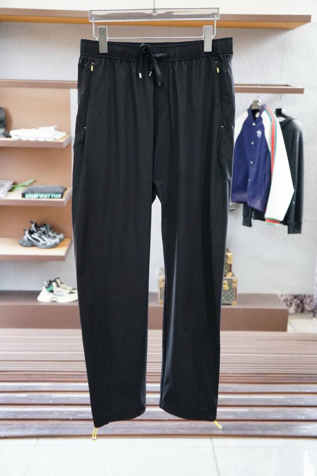Moncler, 2025 spring and summer casual pants A new interpretation of aesthetics,