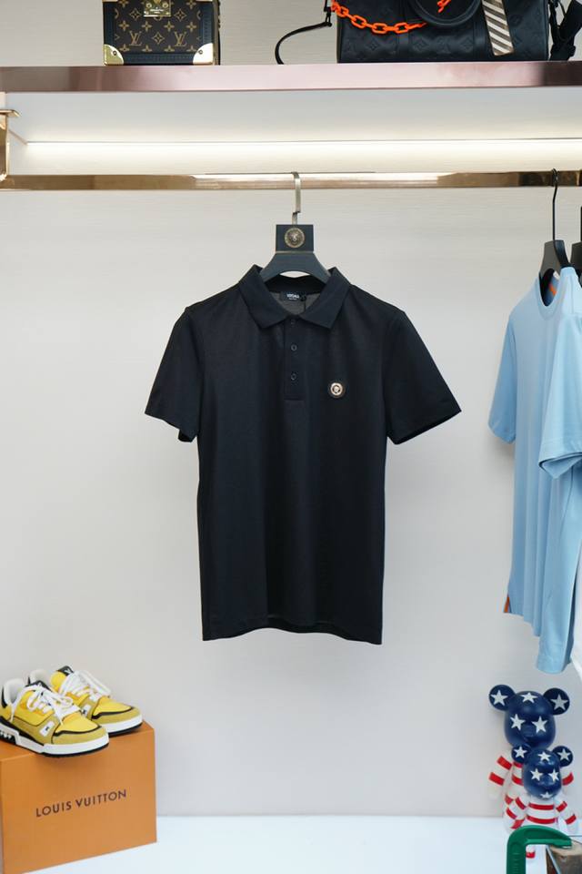 Versace-Highly recommended! Early spring 2025. New products on sale in the count