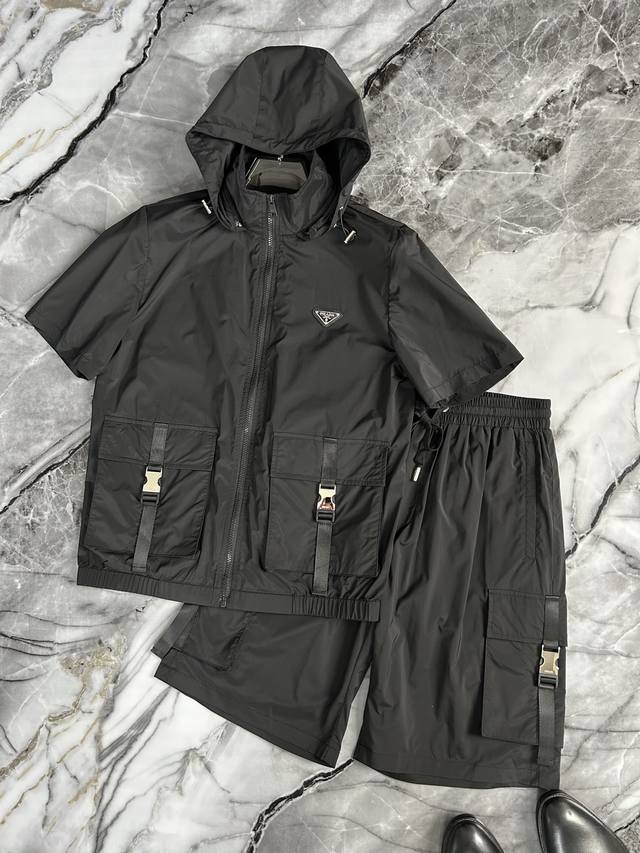 Prada 2025 Spring and Summer GW counter new product top original fashion men's s