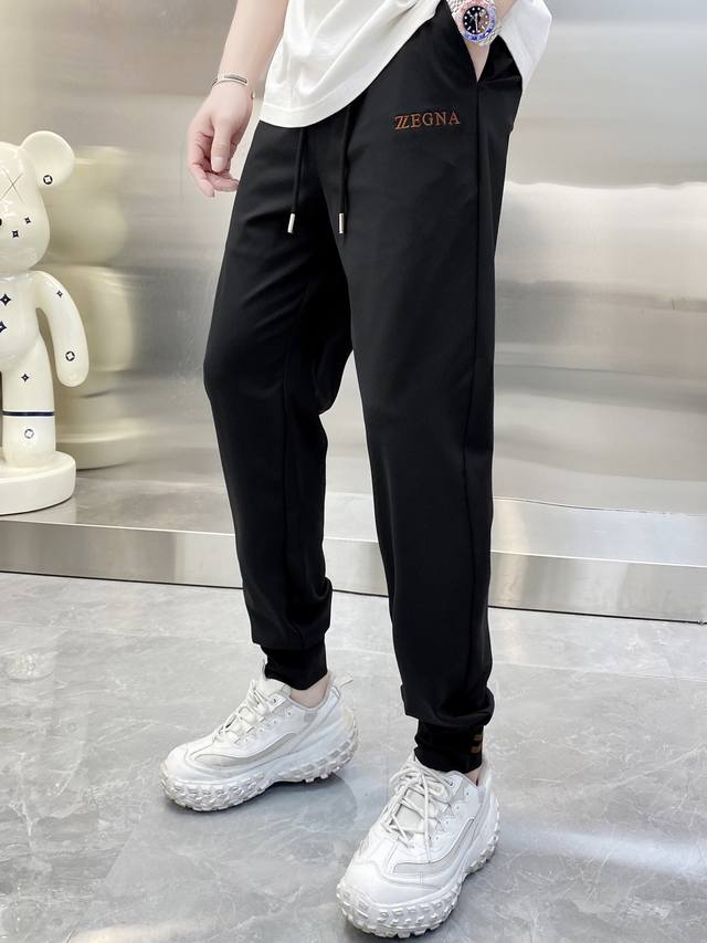Zegna's top-quality 2025 spring and summer new casual pants! Brand classic logo