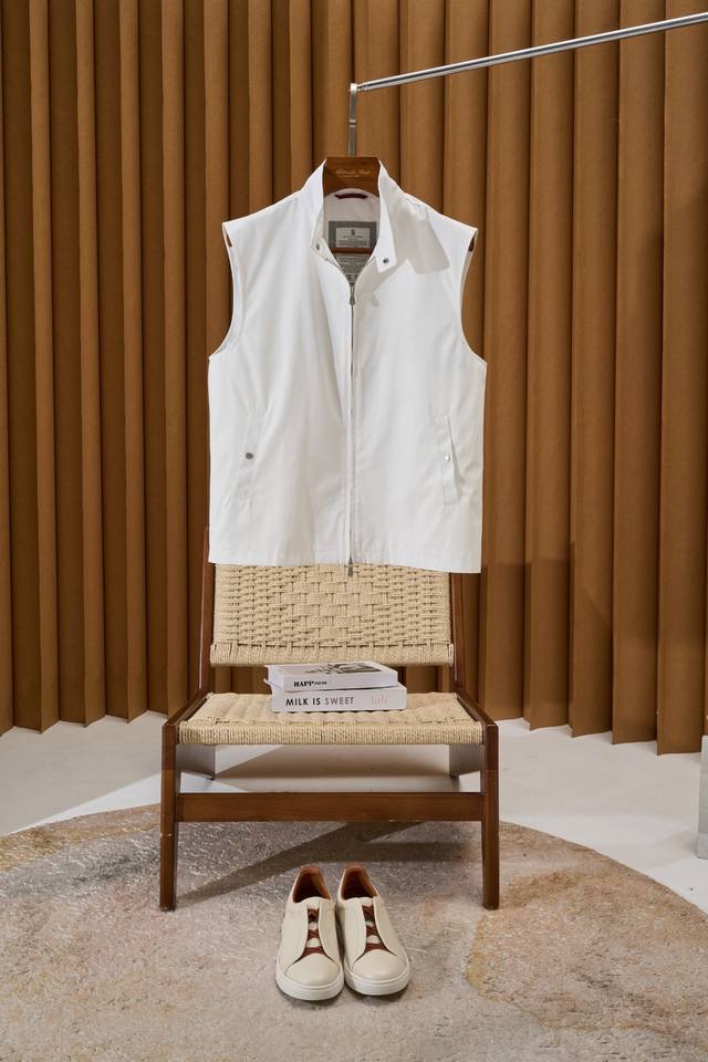 Exquisite details make extraordinary quality Bc double zipper casual vest In the