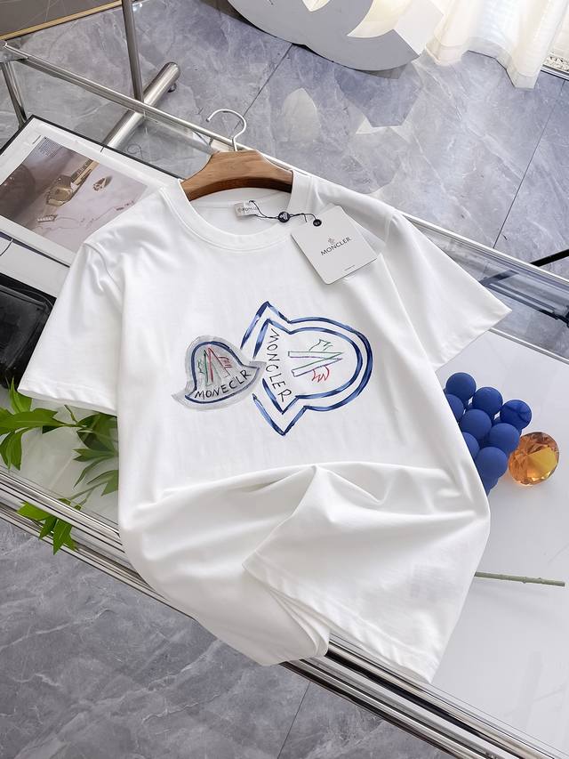 Moncler's new summer product, hand-painted fashion item design, more fashionable