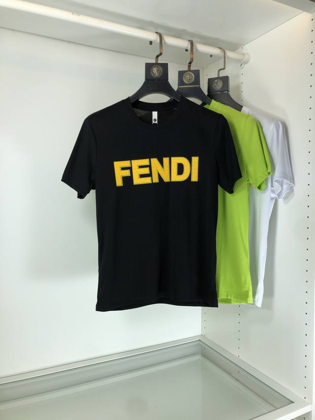 Fendi 2025 early spring new models are launched in the counter. The latest model