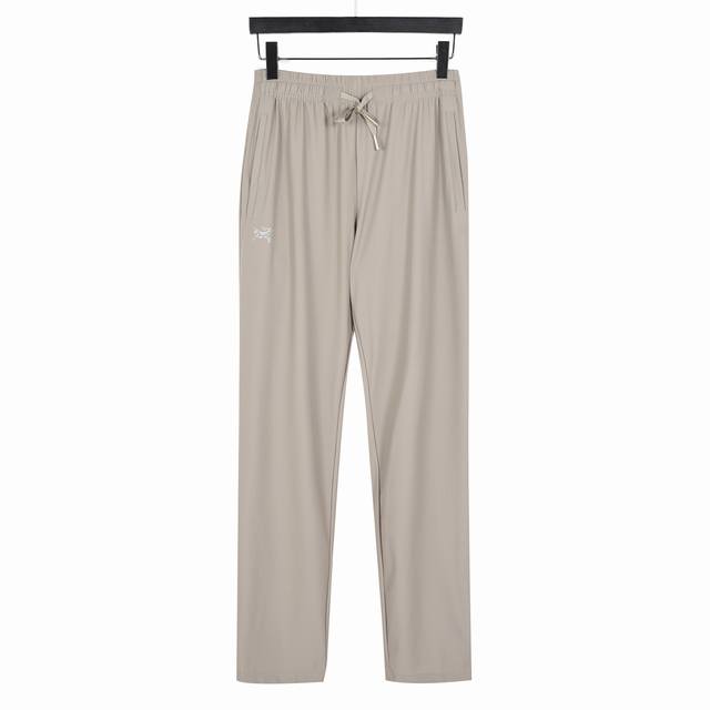Arc'Teryx Ice Silk Quick-Drying Trousers The trouser legs are divided into two t