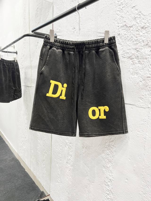 Dior 2025 summer new shorts casual pants, counter custom fabrics are highly brea