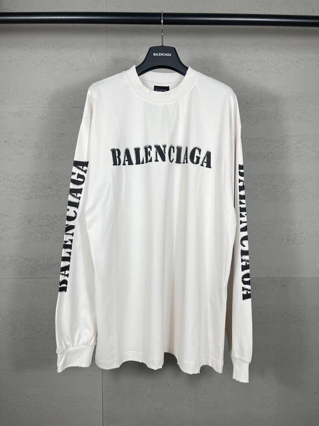 Real photos of the top version. Official quality Balenci*Ga Paris. New fuzzy let