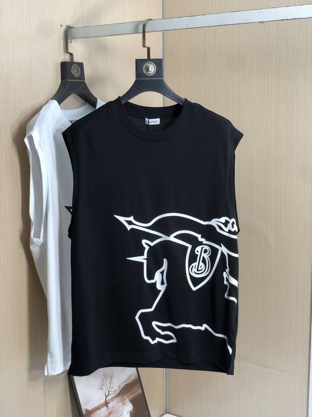 Burberry 2025 Spring and Summer new models are launched at the counter. The late