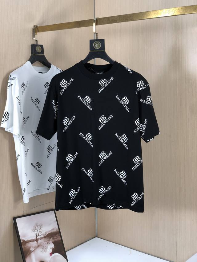 Balenciaga. 2025 Spring/Summer new models, the latest short-sleeved round neck T