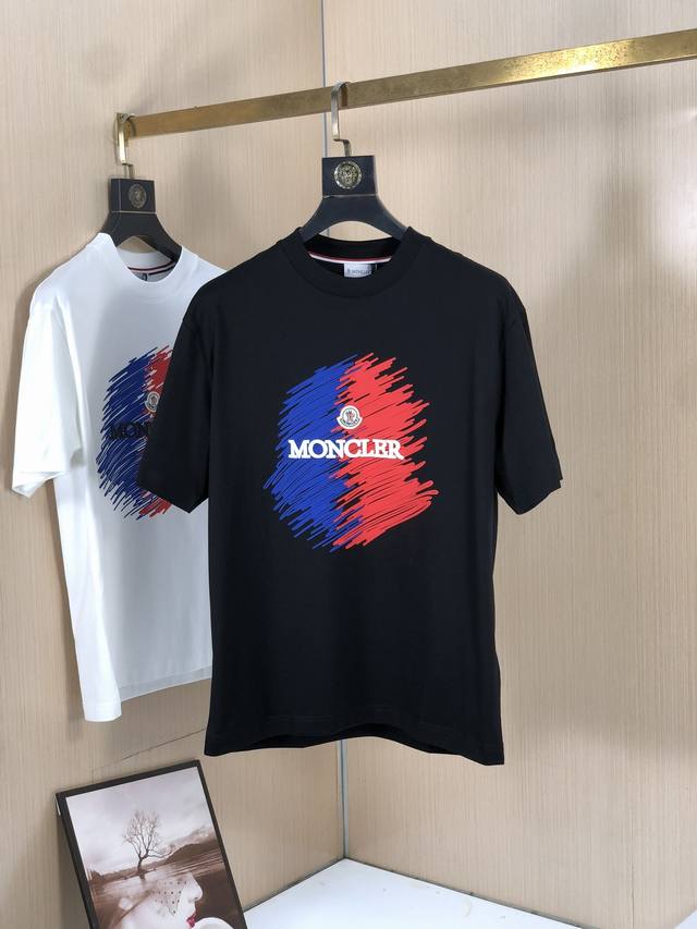 Moncler. 2025 Spring and Summer new models, the latest short-sleeved round neck