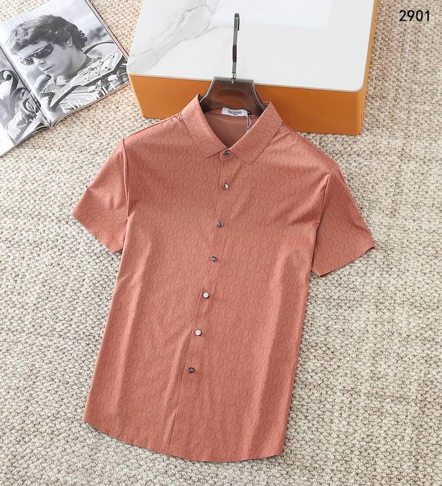 Valentino 2025Ss latest counter first release! High-end fashion casual short-sle