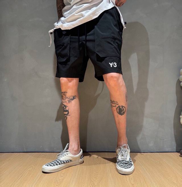 Y-3 new summer shorts are made of high-quality fabrics, super soft and skin-frie
