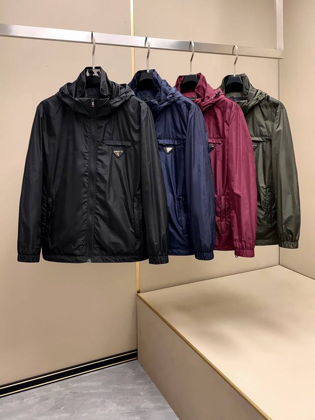 Prada 2530 Spring Official Fashion Show Classic Removable Hood Jacket Price 1264