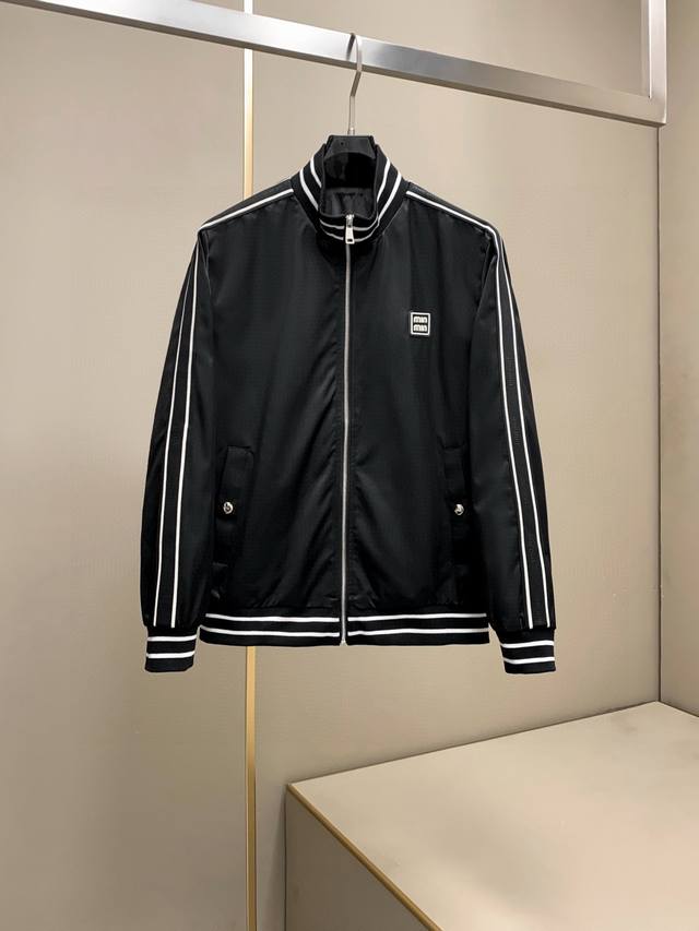 Miumiu2530 Spring new official catwalk hooded casual jacket priced at 12640+ Mad