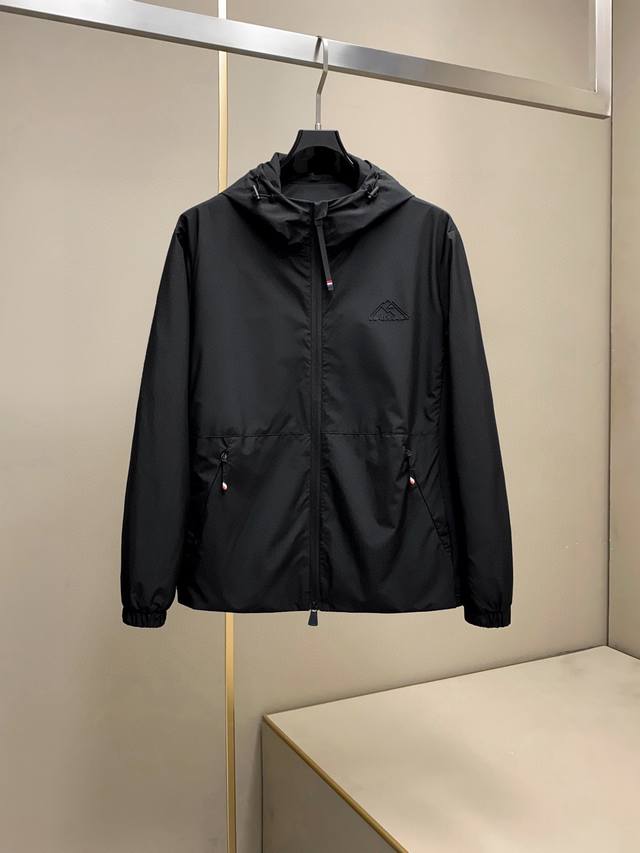 Moncler 2530 Spring new official catwalk hooded casual jacket priced at 12640+ M