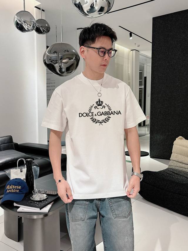 Dolce & Gabbana. 2025 Spring and Summer new fashion round neck short sleeve high