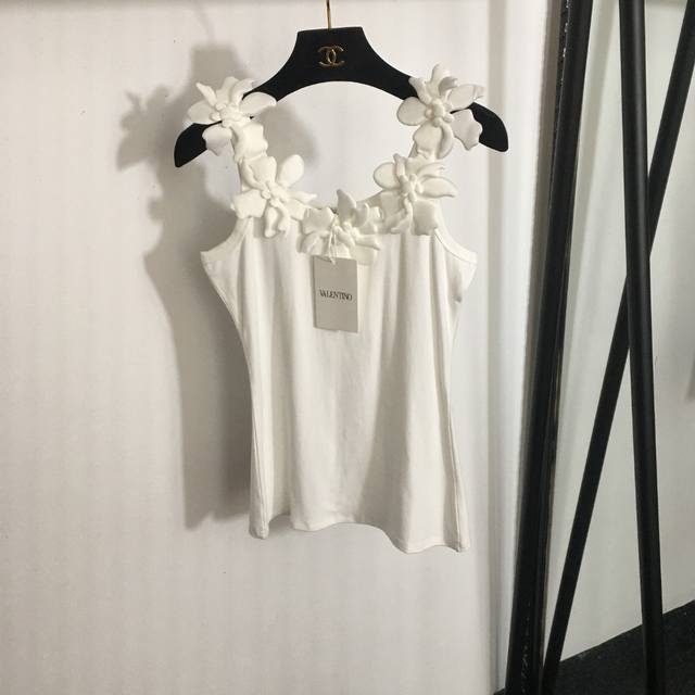 Style 2818 Valentin's new 3D floral knitted cotton camisole, white, black, S-Xl,